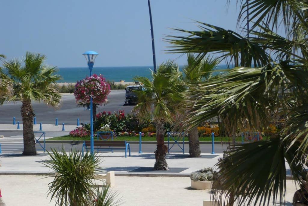 CROS Mer et Piscine Saint-Pierre-la-Mer  Extérieur photo