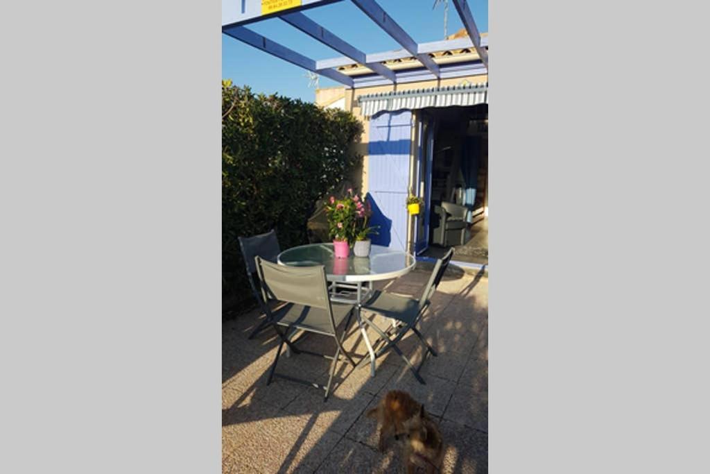 CROS Mer et Piscine Saint-Pierre-la-Mer  Extérieur photo